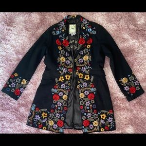 Floral coat 🧥 💐🌺🌸🌼🌹💐🥀